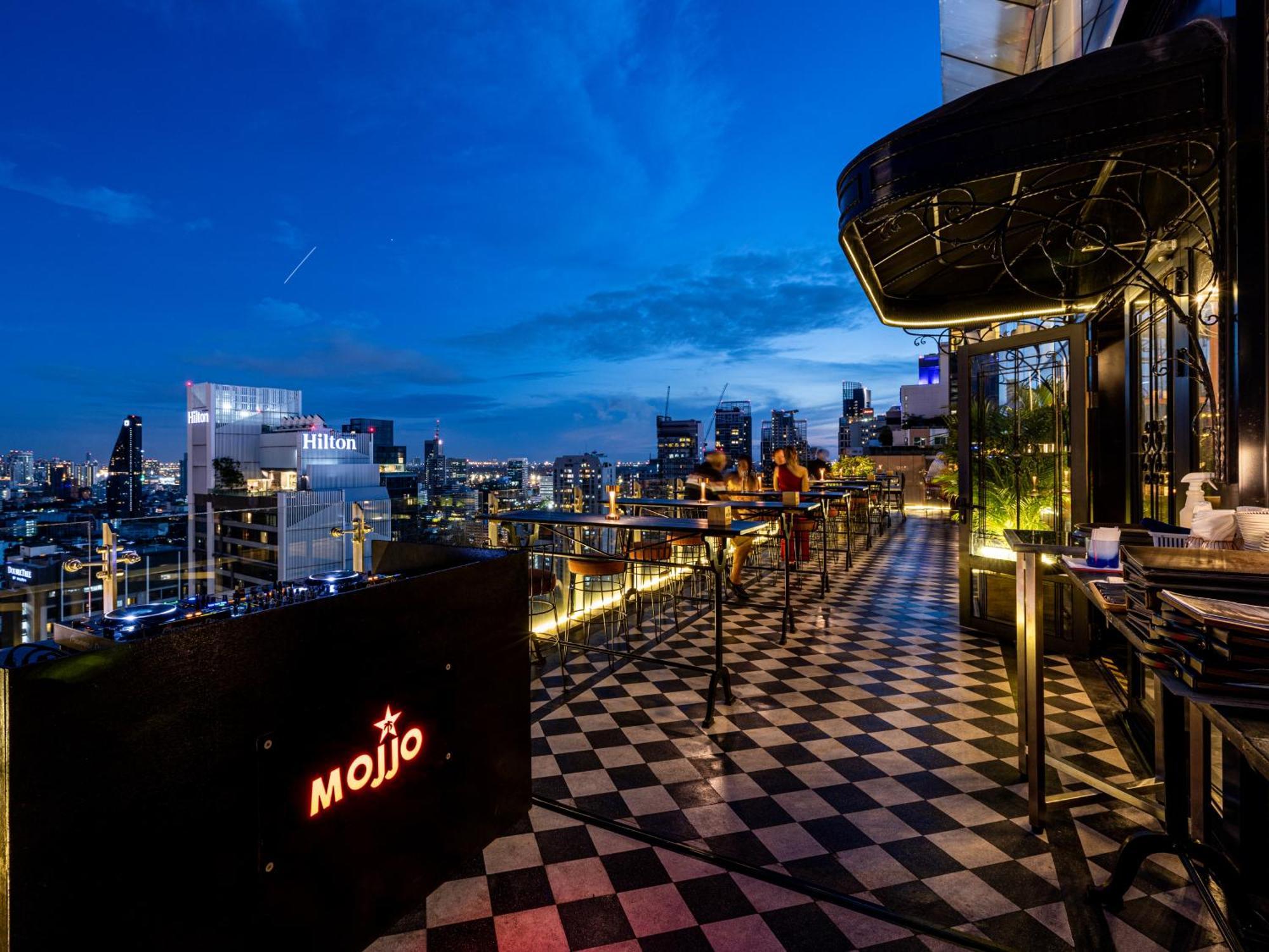 Skyview Hotel Bangkok - Sukhumvit Exterior foto